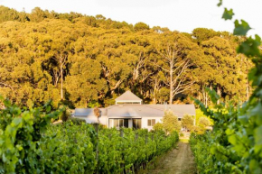 Polperro Villas, Red Hill